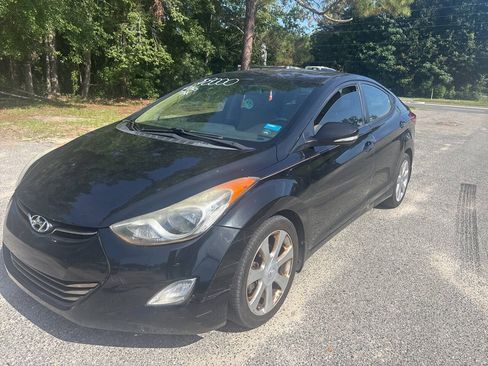 Used 2013 Hyundai Elantra Limited FWD image 2