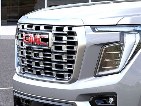 New 2026 GMC Yukon XL Denali w/ Denali Reserve Package AWD/4WD image 13