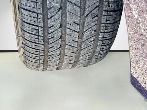 Used 2025 BMW 230i Coupe RWD image 43