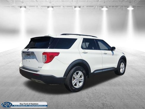 Used 2022 Ford Explorer XLT w/ Equipment Group 202A AWD/4WD image 3