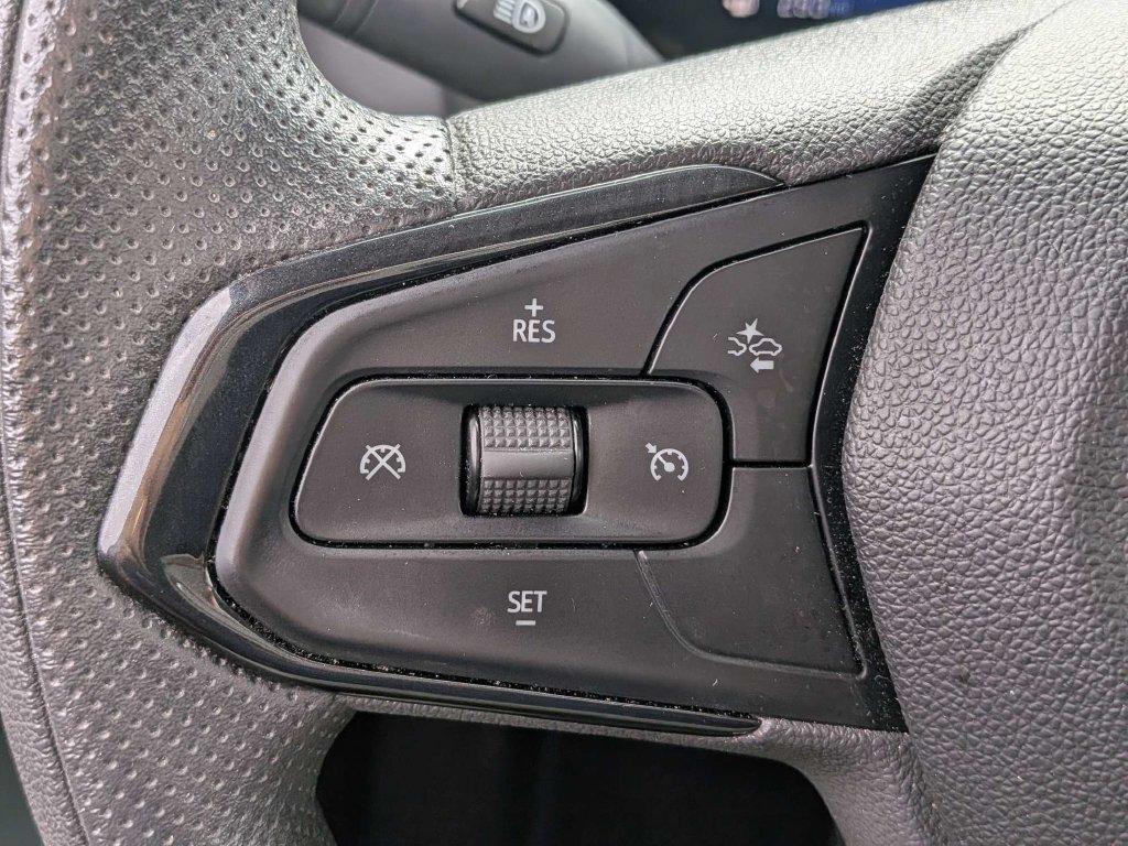 Used 2025 Chevrolet TrailBlazer LT FWD image 22