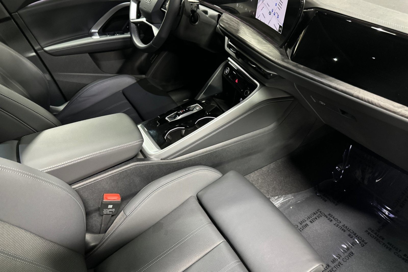 Used 2025 Audi Q5 Premium Plus w/ Premium Plus AWD/4WD image 15