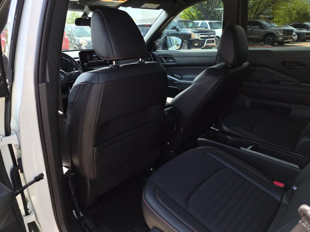 Certified 2024 Nissan Pathfinder Rock Creek AWD/4WD image 10