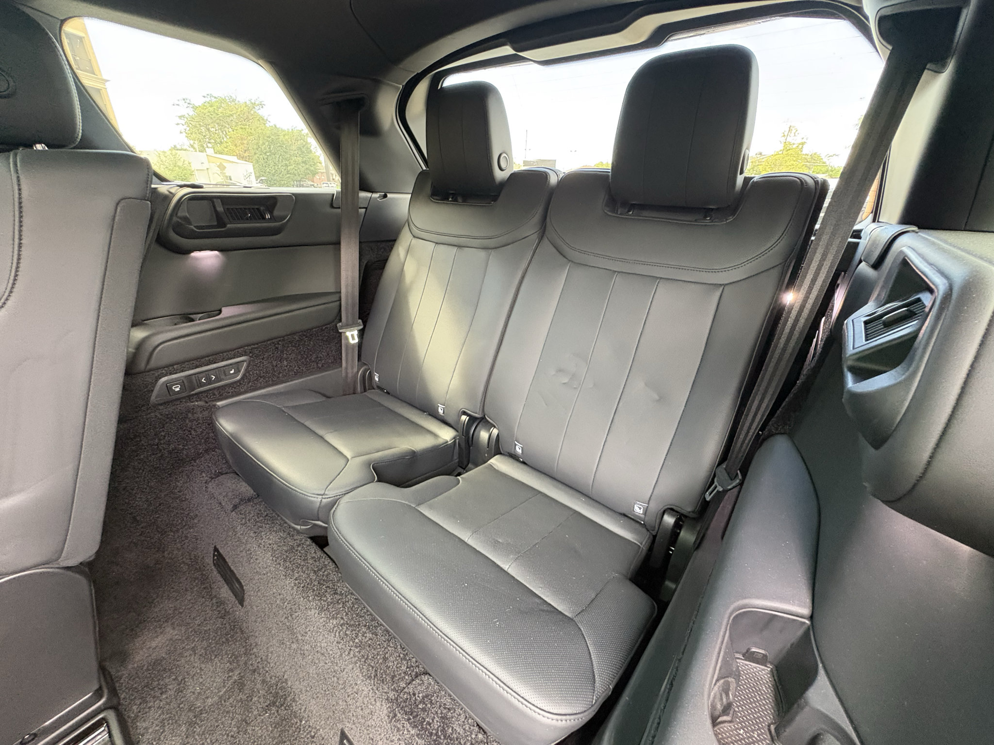 Used 2023 Land Rover Range Rover Long Wheelbase SE AWD/4WD image 28