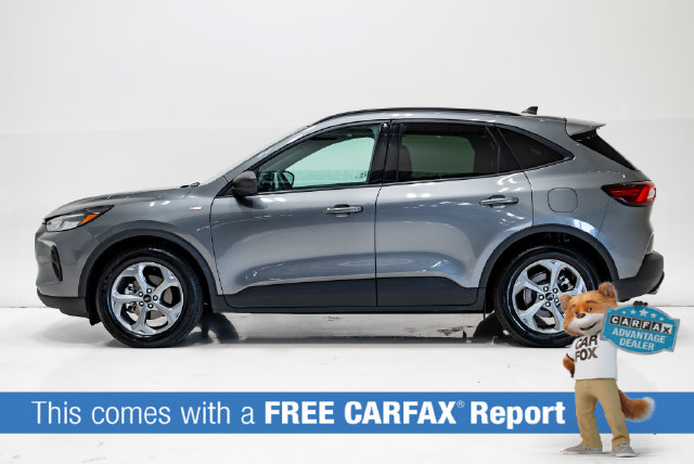 Used 2025 Ford Escape ST-Line FWD image 2