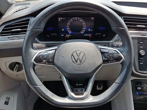 Used 2022 Volkswagen Tiguan SE R-Line AWD/4WD image 20
