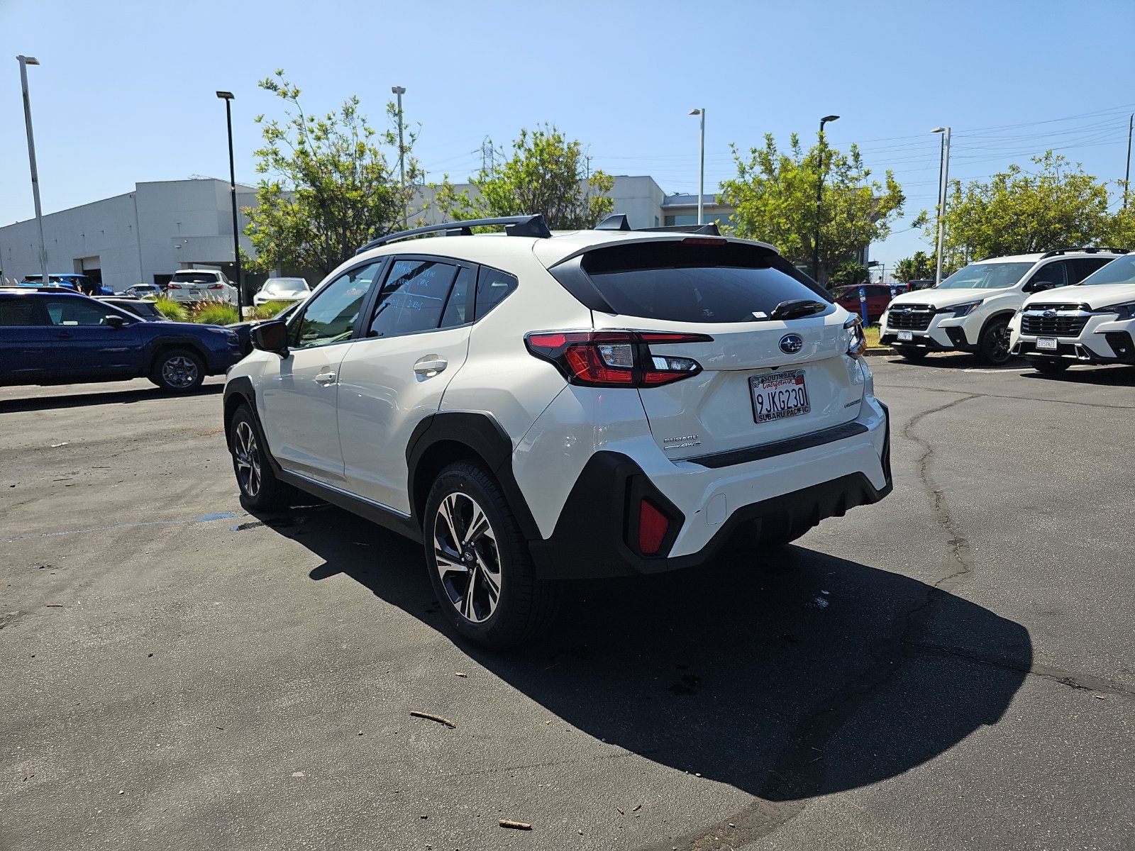 Used 2024 Subaru Crosstrek 2.0i Premium w/ Crosstrek Mirror Package AWD/4WD image 5