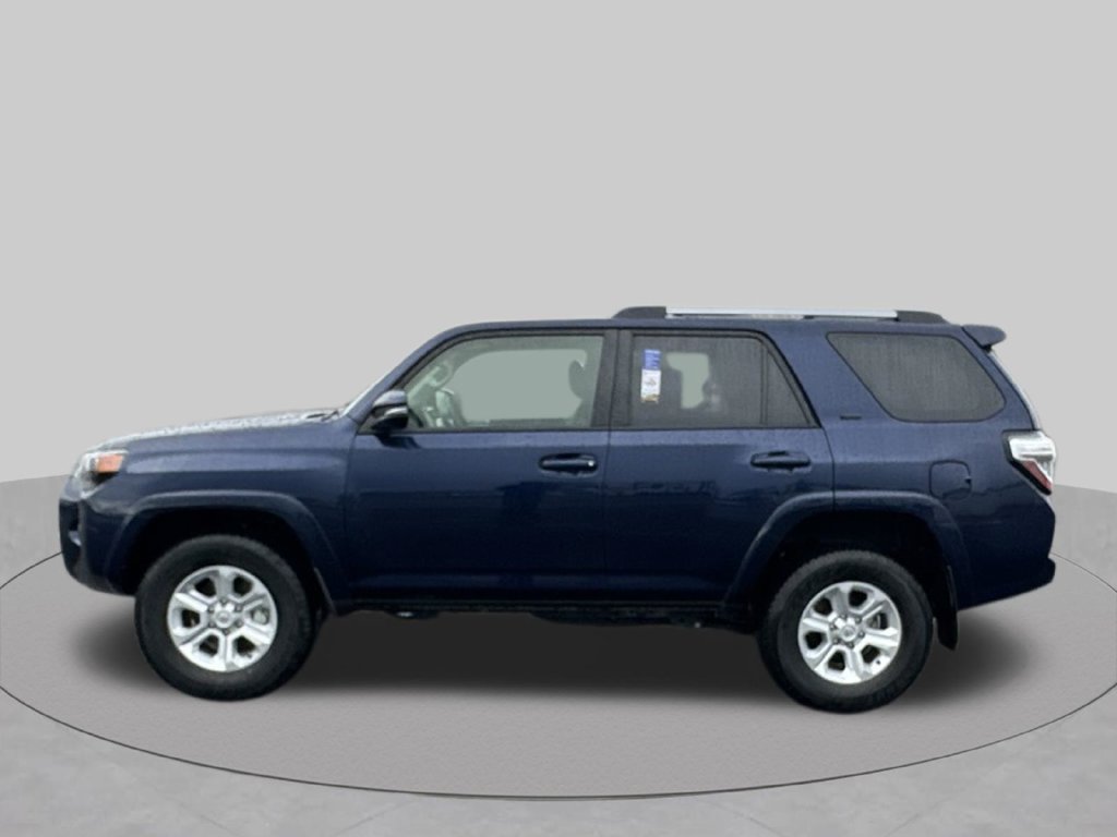 Used 2023 Toyota 4Runner SR5 Premium w/ SR5 Premium Package AWD/4WD image 4
