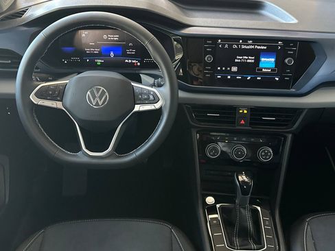 Used 2023 Volkswagen Taos SE w/ Panoramic Sunroof Package FWD image 14