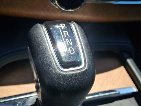 Used 2021 Volvo XC90 T6 Momentum AWD/4WD image 15