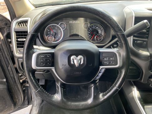 Used 2019 RAM 2500 Big Horn w/ Towing Technology Group AWD/4WD image 9