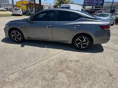 Used 2024 Nissan Sentra SV FWD image 5