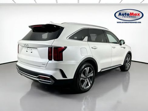 Used 2023 Kia Sorento SX Prestige AWD/4WD image 2