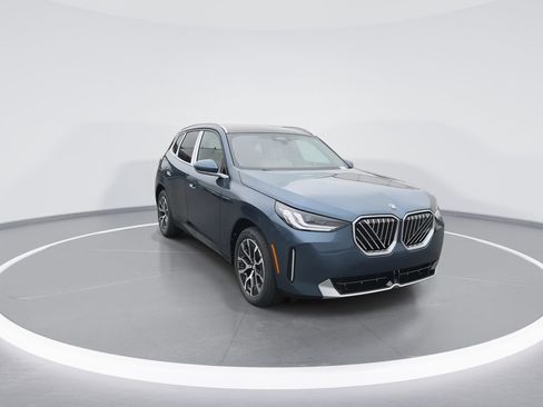 New 2026 BMW X3 xDrive30 w/ Convenience Package image 2