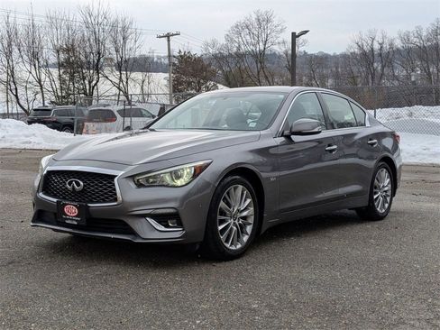Used 2019 INFINITI Q50 Luxe w/ Essential Package (3.0T Luxe) image 8