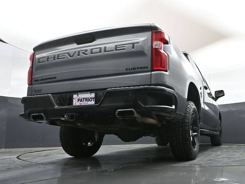 Used 2021 Chevrolet Silverado 1500 Custom Trail Boss w/ LPO, Dark Essentials Package AWD/4WD image 42