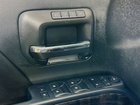 Used 2016 GMC Sierra 2500 Denali w/ Duramax Plus Package image 18