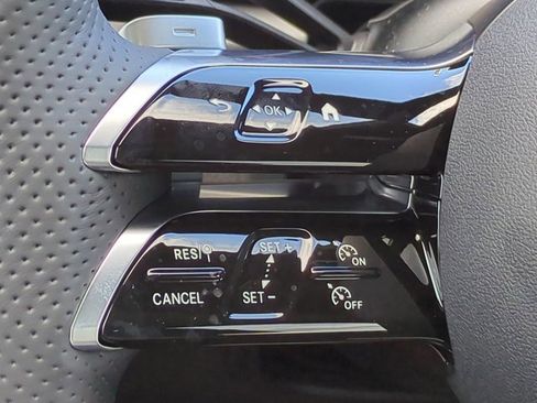 Used 2026 Mercedes-Benz GLC 300 GLC 300 image 25