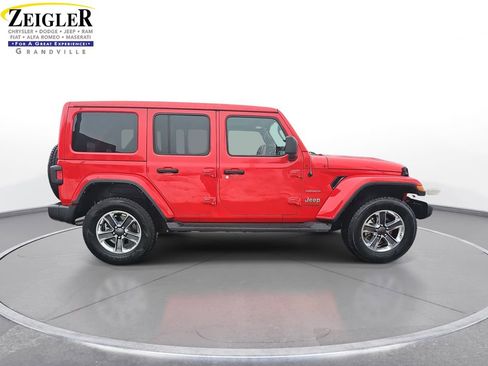 Used 2022 Jeep Wrangler Unlimited Sahara w/ Cold Weather Group image 4