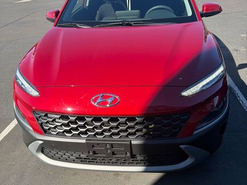 Used 2022 Hyundai Kona SEL AWD/4WD image 8
