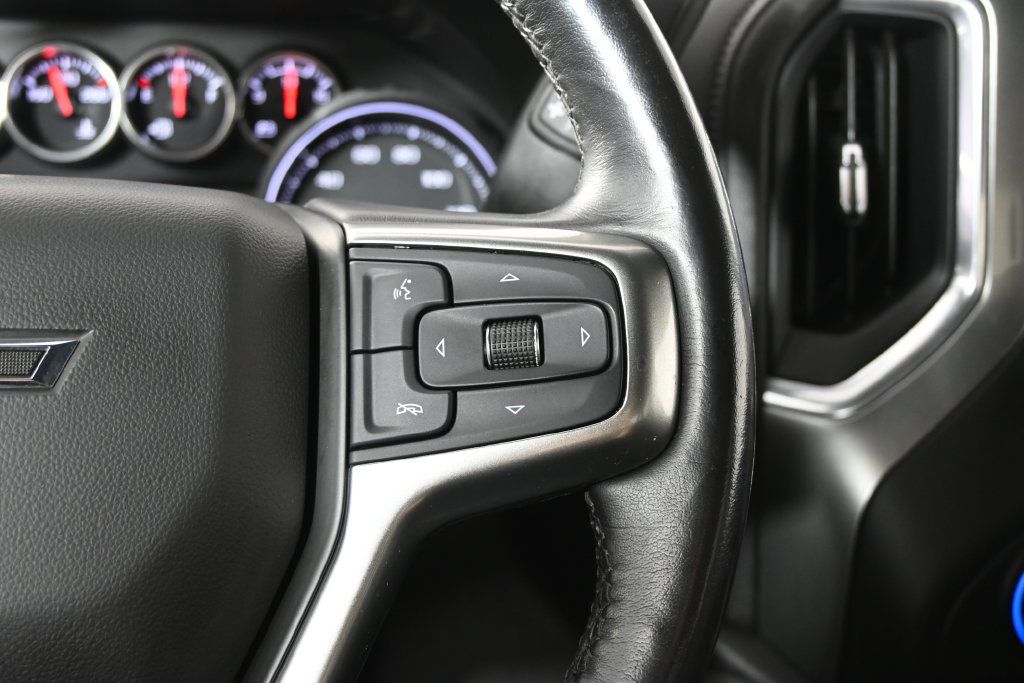 Used 2020 Chevrolet Silverado 1500 RST AWD/4WD image 36