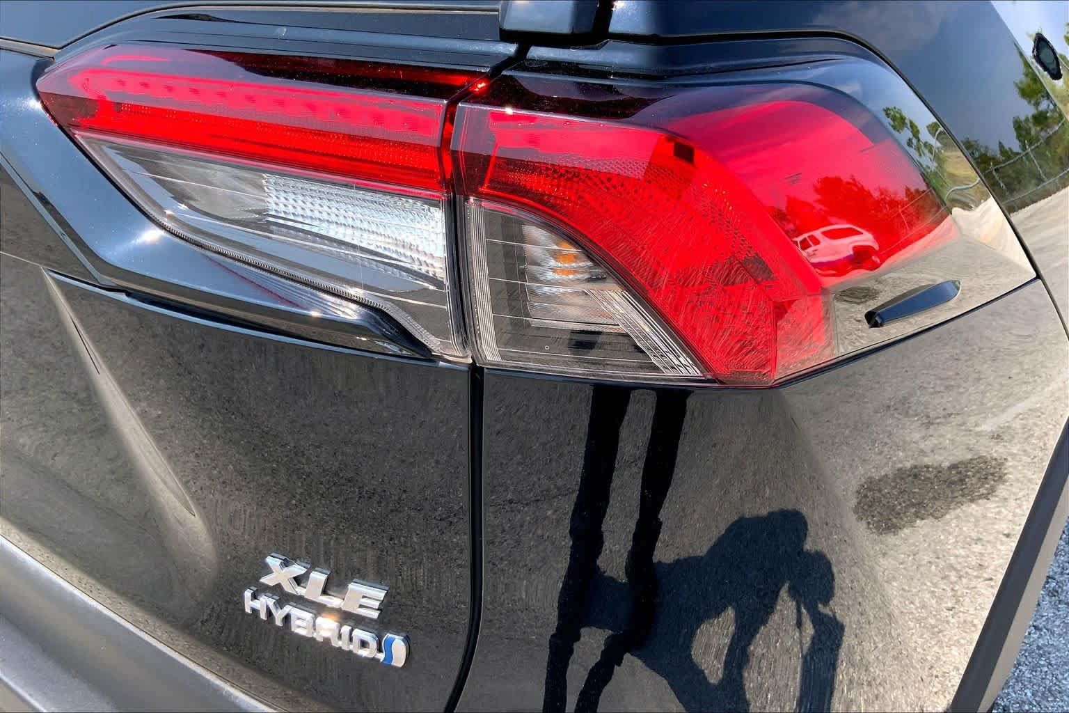 Used 2024 Toyota RAV4 XLE w/ Convenience Package AWD/4WD image 30