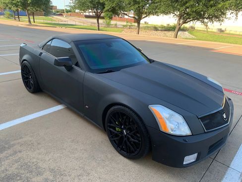 Used 2006 Cadillac XLR V image 10