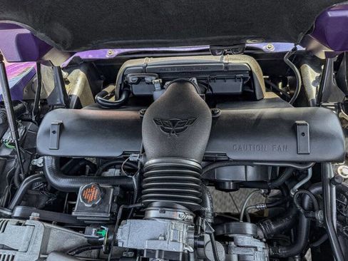 Used 1998 Chevrolet Corvette Convertible w/ Memory Pkg image 29