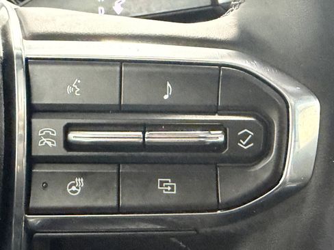 Used 2024 GMC Sierra EV Denali AWD/4WD image 23