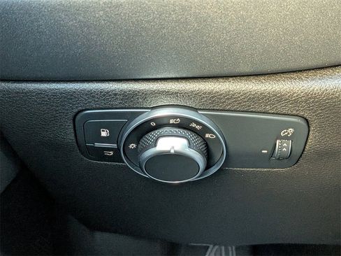 Used 2025 Alfa Romeo Tonale w/ Premium Package image 27