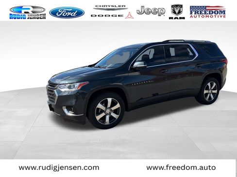 Used 2018 Chevrolet Traverse LT FWD image 1
