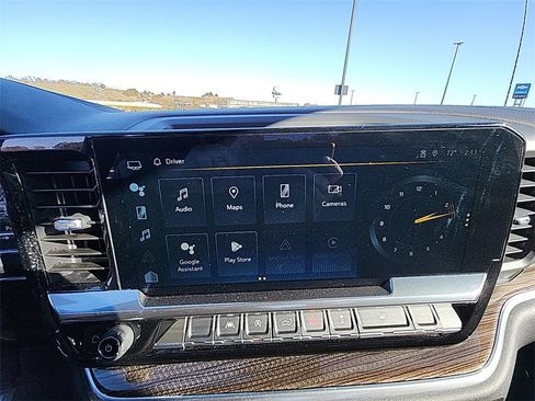 Used 2022 Chevrolet Silverado 1500 LT w/ Protection Package image 22