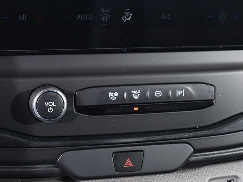 New 2026 Ford Transit 250 148 Medium Roof Extended AWD w/ Load Area Protection Package image 29