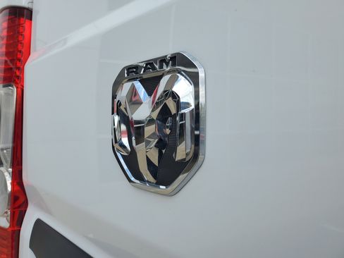 Used 2025 RAM ProMaster 2500 w/ Storage Group image 25