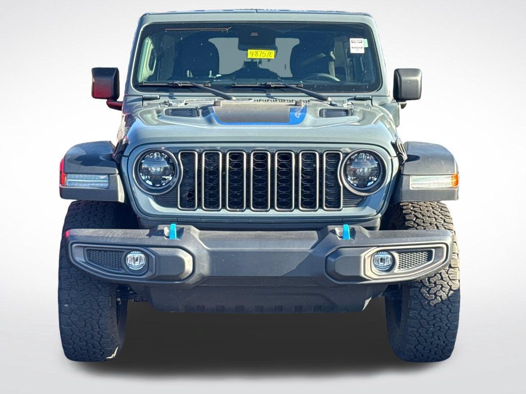 Used 2024 Jeep Wrangler Unlimited Rubicon 4xe w/ Safety Group AWD/4WD image 3