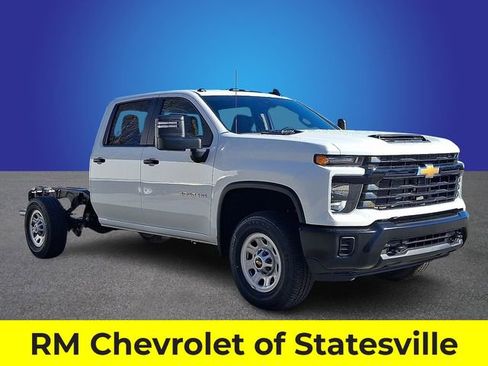 New 2026 Chevrolet Silverado 3500 W/T w/ WT Convenience Package image 2