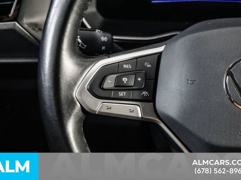 Used 2024 Volkswagen Jetta SE FWD image 25