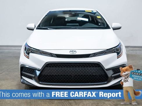Used 2022 Toyota Corolla SE image 2