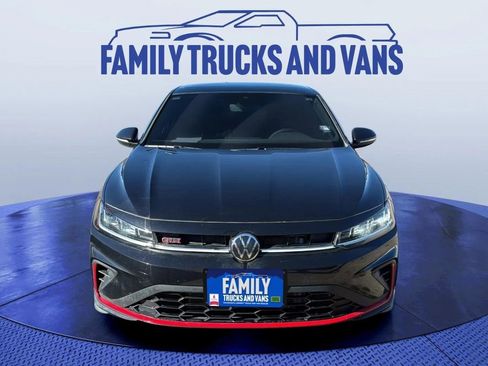 Used 2025 Volkswagen Jetta GLI Autobahn image 8