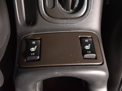 Used 2001 Chevrolet Monte Carlo SS w/ Preferred Equipment Group FWD image 23