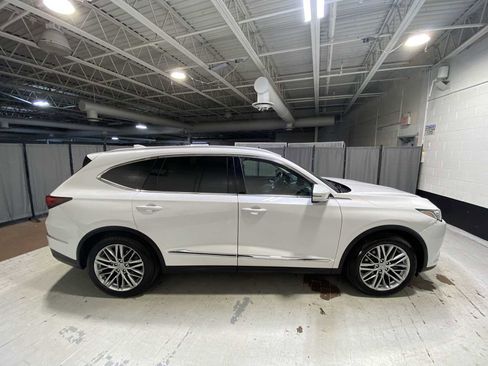 Used 2023 Acura MDX SH-AWD w/ Advance Package image 27