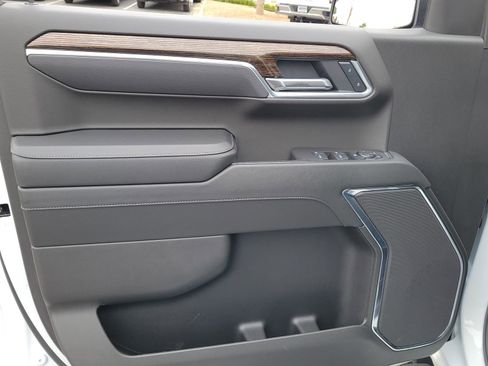 Used 2025 GMC Sierra 1500 Elevation image 10