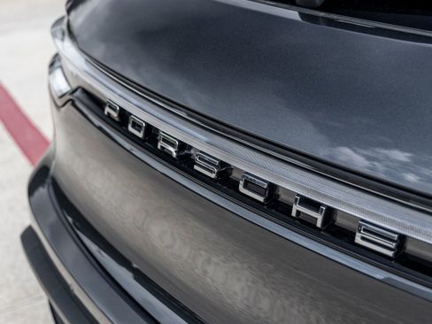 New 2026 Porsche Macan AWD/4WD image 15