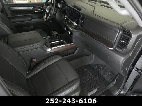 Used 2024 GMC Sierra 1500 SLT w/ SLT Premium Package AWD/4WD image 32