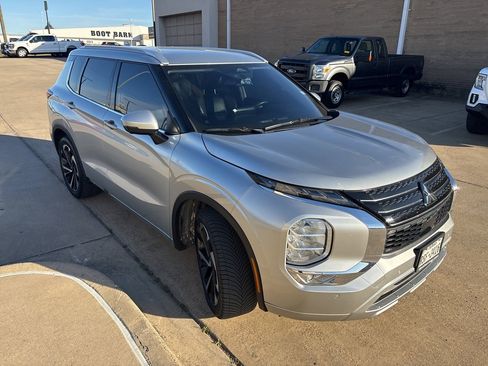 Used 2022 Mitsubishi Outlander SEL image 7