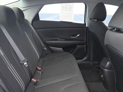 Used 2024 Hyundai Elantra SEL image 13