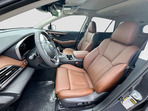 Used 2025 Subaru Outback Touring XT image 27