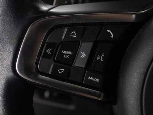 Used 2018 Jaguar F-PACE S image 12