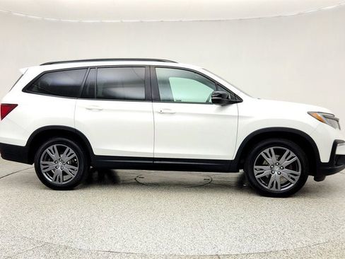 Used 2022 Honda Pilot Sport image 4