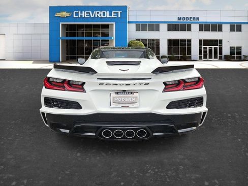 Used 2024 Chevrolet Corvette Z06 RWD image 4